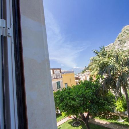 Villa Valverde Apartments E B&B Taormina Ngoại thất bức ảnh