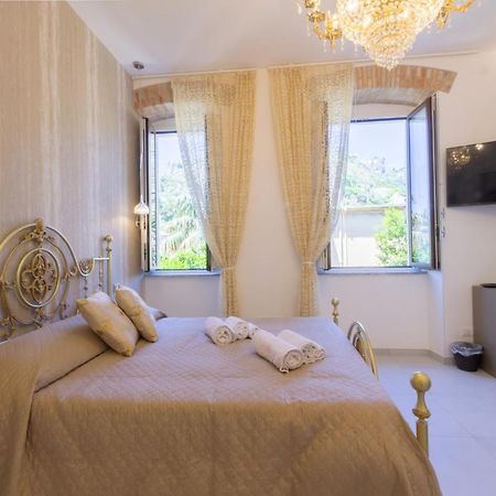Villa Valverde Apartments E B&B Taormina Ngoại thất bức ảnh