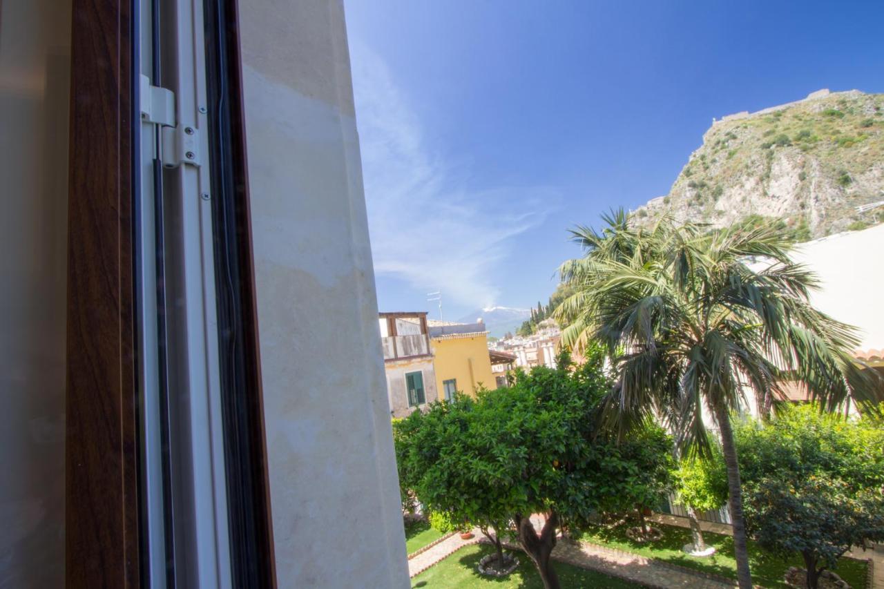 Villa Valverde Apartments E B&B Taormina Ngoại thất bức ảnh