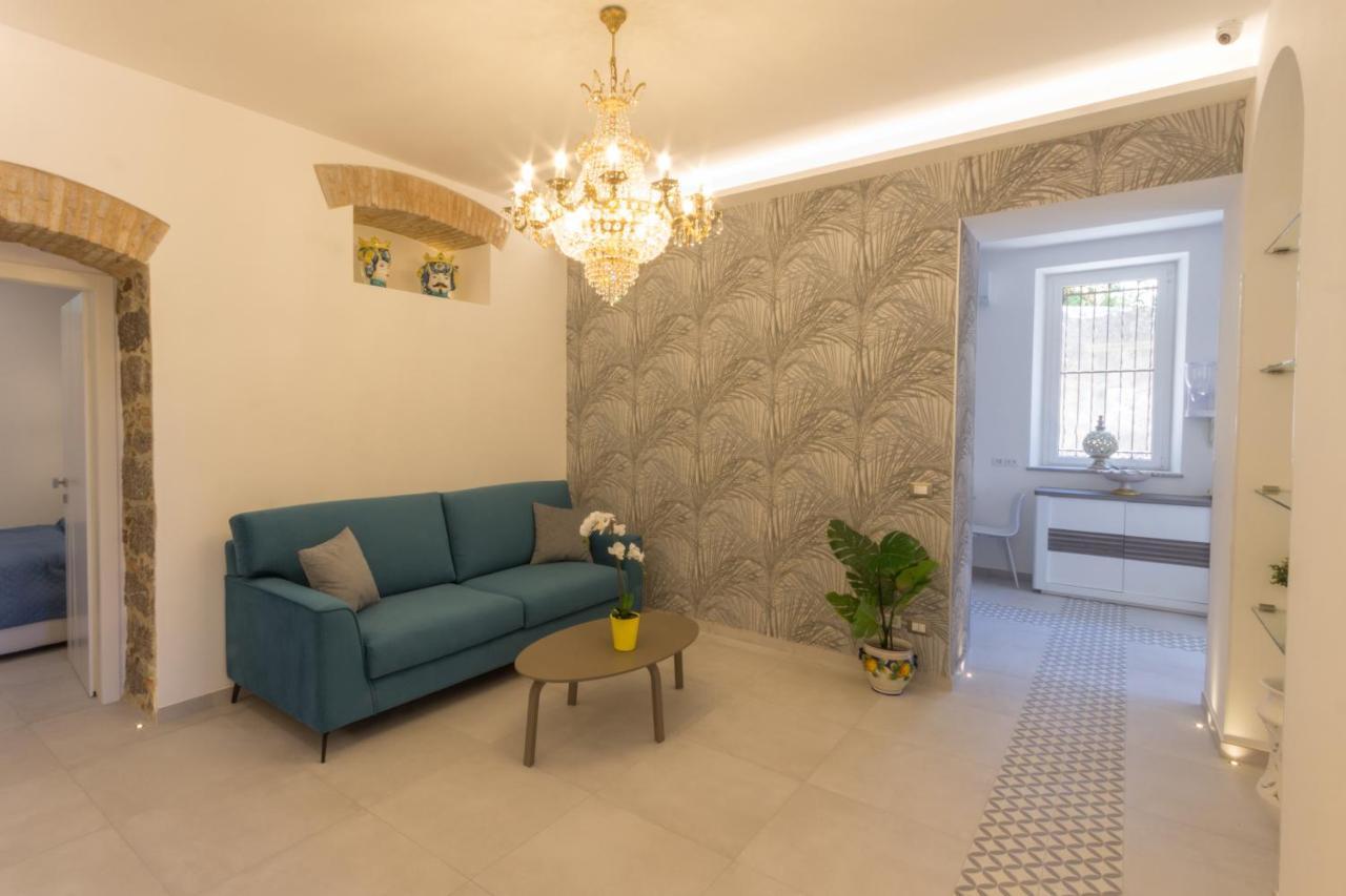 Villa Valverde Apartments E B&B Taormina Ngoại thất bức ảnh