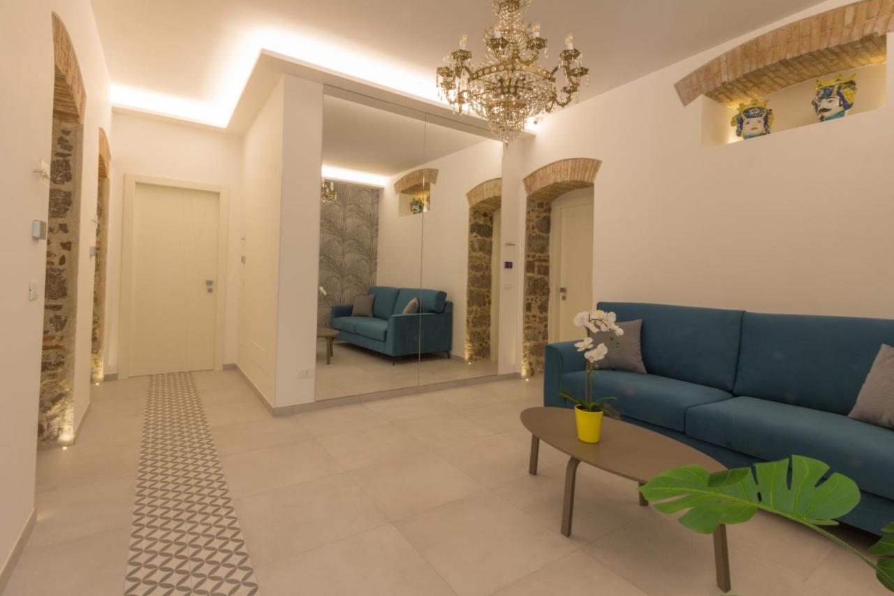 Villa Valverde Apartments E B&B Taormina Ngoại thất bức ảnh