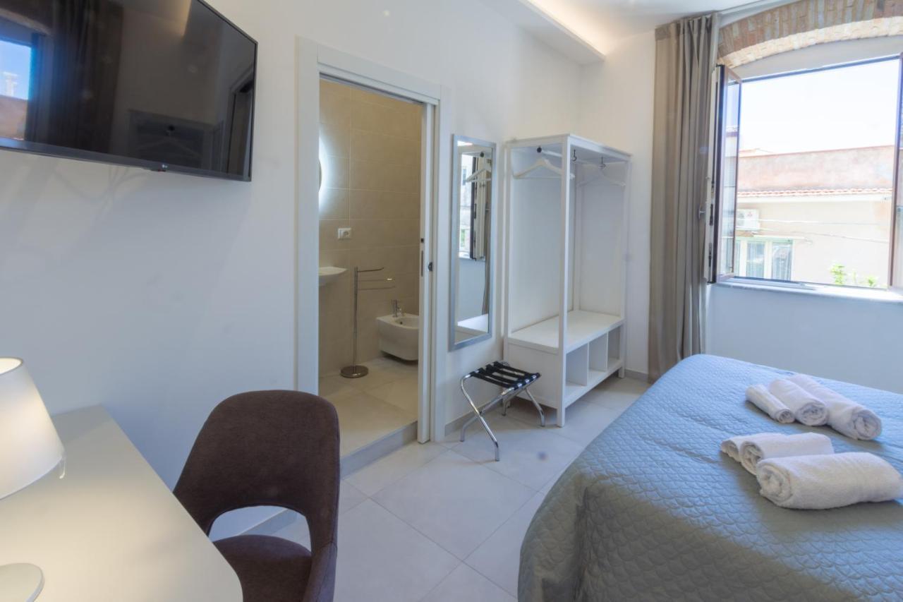 Villa Valverde Apartments E B&B Taormina Ngoại thất bức ảnh